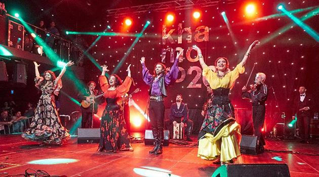 Závěrečný galakoncert festivalu Khamoro 2018 (FOTO: Petr Karlach)