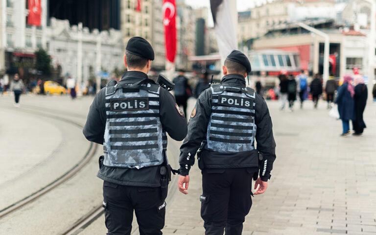 Policisté v Turecku (Ilustrační FOTO: